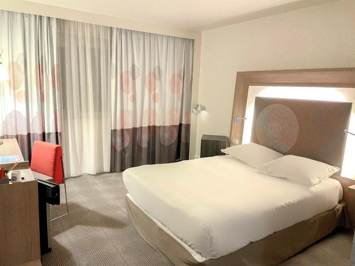 Novotel Fontainebleau Ury Rum bild